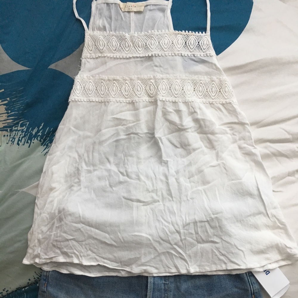 Sleeveless summer shirt.